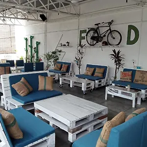 旅馆 Birdnest Guesthouse, Gaia Rooftop Cafe, 吉隆坡
